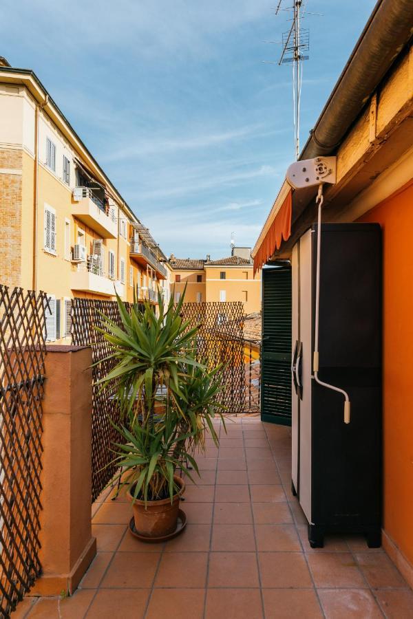 Studio Malcontenti Con Terrazzo By Wonderful Ltaly Болонья Экстерьер фото